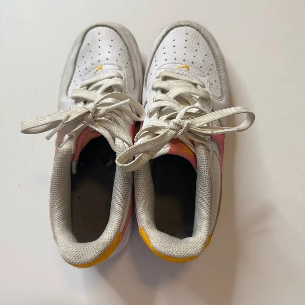 Nike Air Force 1 Low Coral Chalk Laser Orange